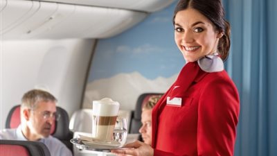 إلغاء قانون “الماكياج” عند مضيفات الطيران.. تعرف على التفاصيل