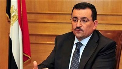 أسامة هيكل: اعتماد وسائل الإعلام على السوشيال ميديا “كارثة”