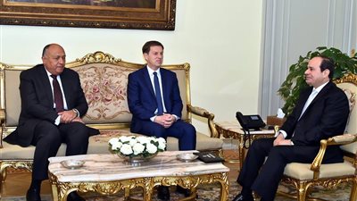 السيسي يستقبل نائب رئيس وزراء سلوفينيا ويؤكد تعزيز وتطوير التعاون الثنائي بين البلدين