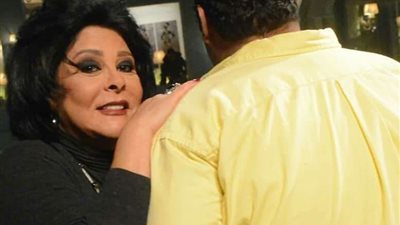 “خمنوا مين ده”.. صاحبة السعادة تشوق جمهورها (صور)