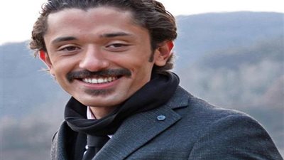 لأول مرة.. كريم محمود عبدالعزيز يكشف تفاصيل شخصيته في “هوجان” (صورة)