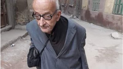 “ملاك الغربية” طبيب أفنى عمره لمساعده الطبقة الكادحة وسعر الكشف 10 جنيه