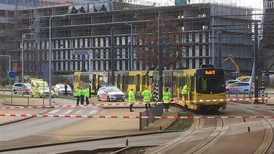 بعد حادث نيوزيلندا الإرهابي.. مسلح يطلق النيران على “ترام ” في هولندا