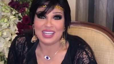 الفنانة فيفي عبده تنشر أول صورة بعد تماثلها للشفاء من الوعكة الصحية