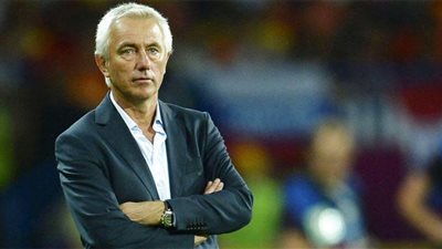 فان مارفيك مدربًا للمنتخب الإماراتي