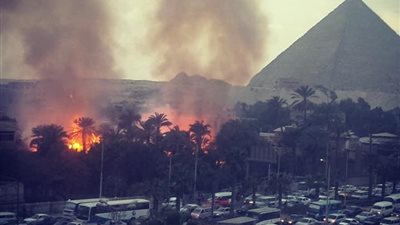 عاجل.. اندلاع حريق هائل بجوار منطقة الهرم في الجيزة (فيديو وصور)