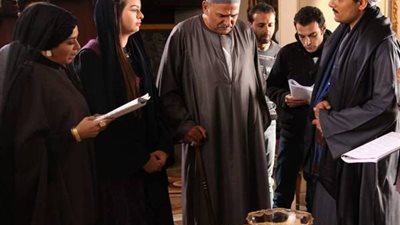 مساندة “همام” لـ”زين” بعد اتهامه في قضية قتل.. أحداث الحلقات القادمة من “أفراح إبليس”