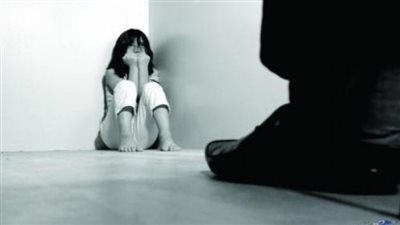 “افتكرته مكان أمان”.. ربة منزل تتهم صاحب حضانة بـ”هتك عرض” طفلتها بالمرج