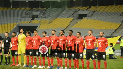 صافرة سنغاليه تدير لقاء الأهلي وصن داونز