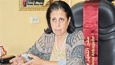 نادية زخاري: لا علاقة بارتداء “حملات الصدر” أثناء النوم بسرطان الثدي