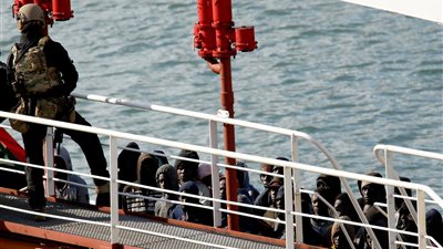 السلطات في مالطا تحرر سفينة تجارية اختطفها مهاجرون