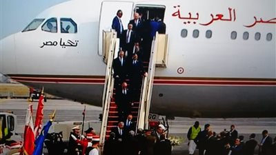 كان سيتعرض لـ”أذى” في تونس.. تعرف على حقيقة اعتذار السيسي عن حضور القمة العربية (فيديو)