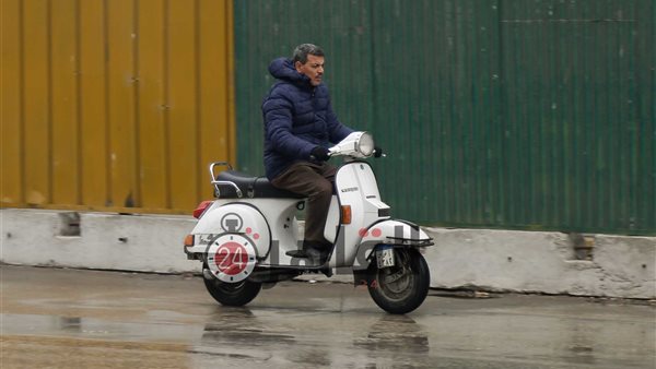 أحد سائقي الموتوسيكلات