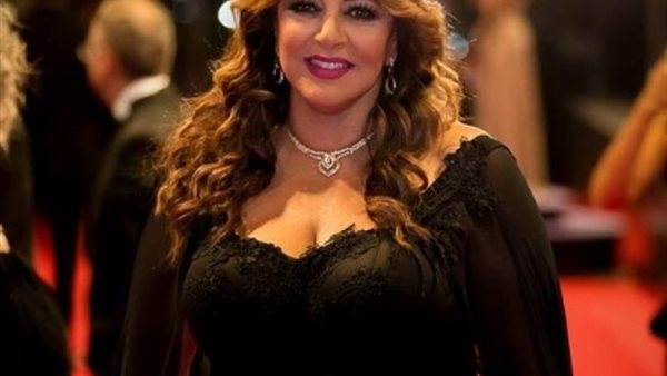 الفنانة هالة صدقى