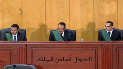 عاجل.. 10 سنوات لرئيس مصلحة الجمارك السابق لاتهامه بتلقى رشوة وبراءة 6 آخرين