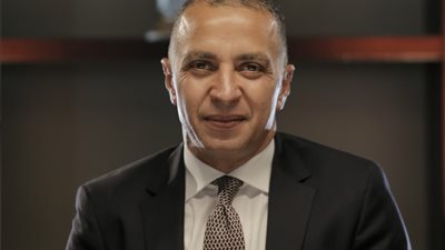 السويدي: اهتمام الرئيس بتطوير التعليم يضمن تحسين حياة المواطنين والخدمات المقدمة لهم