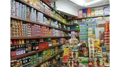 تجهيزات شهر رمضان.. عزوف المواطنين يجبر التجار على خفض الأسعار