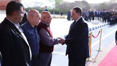 وزير الداخلية يتقدم جنازة شهيد الواجب معاون مباحث النزهة