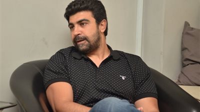 محمد عبد المُعطي ينتهي من كتابة حلقات حكايتي لـ”ياسمين صبري”