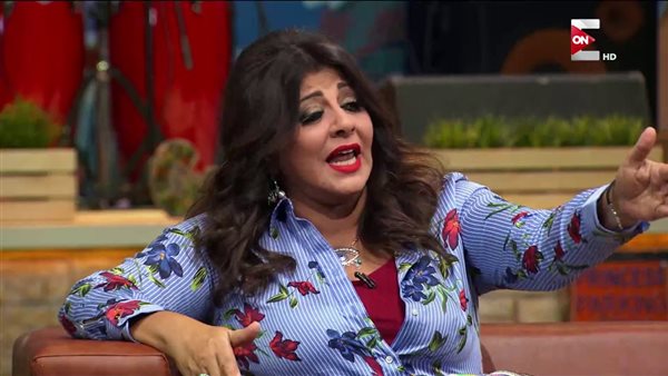 الفنانة هالة صدقى