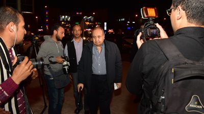 حضور كبير من نجوم الفن عزاء الراحل محمود الجندى