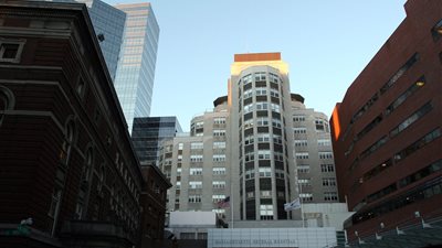 مستشفى أمريكية تتهم أمير سعودى بالتهرب من دفع الفواتير