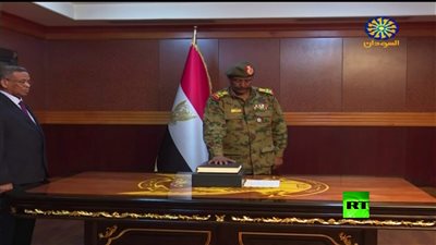 إلغاء حظر التجوال.. عبد الفتاح البرهان: أطالب الشعب السودانى باستكمال الثورة معاً (بيان)