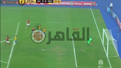 نصف ساعة.. الأهلي يفشل في هز شباك صن داونز