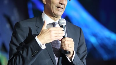 وزير الاتصالات: ننفذ استراتيجية من أربعة محاور للتحول الرقمي