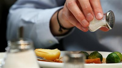 بشرى سارة لمرضى الضغط.. ابتكار “ملح” غير ضار بالصحة