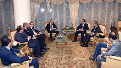 “الخرافي” لمدبولي: حريصون على زيادة حجم استثماراتنا فى مصر (صور)