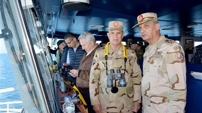 وزراء دفاع مصر واليونان وقبرص يشهدون المرحلة الرئيسية للتدريب البحري الجوي المشترك (صور)