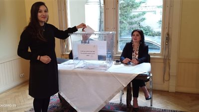 الجالية المصرية في تركيا تتوافد للإدلاء بأصواتها في الاستفتاء (صور)