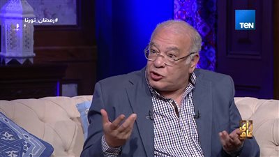 صلاح عبد الله عن دعوات مقاطعة الاستفتاء: هو فى حد يقاطع أمه؟ (فيديو)