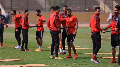 الأهلي يجهز حسام عاشور ومحمد هاني للمباريات