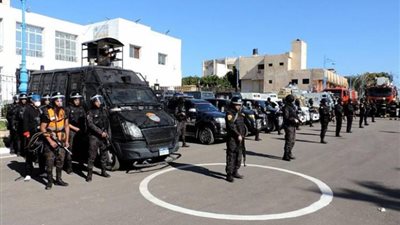 “الداخلية”: الخدمات الأمنية مستمرة لتأمين نقل نتائج الاستفتاء