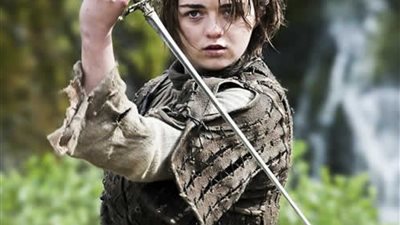 من هي آريا ستارك بعد مشهدها الإباحي في Game Of Thrones