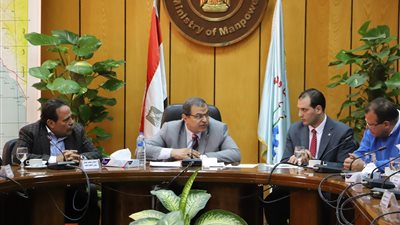 القوى العاملة: السيسي يُكرم نقابيين في احتفالية عيد العمال نهاية الشهر الجاري