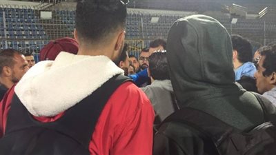 بعد تقديم بلاغ ضد لاعبي الزمالك.. مصور “المصري اليوم” يدلي بأقواله أمام نيابة مدينة نصر