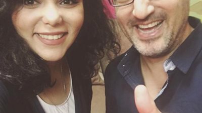 بعد أزمة مرضه.. إحدى مشاهير السوشيال ميديا تروي موقف إنساني لـ”شريف مدكور” (صورة)