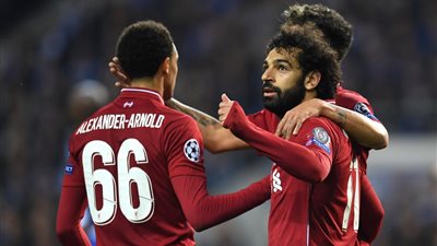 ليفربول يستدرج هيدرسفيلد بحثاً عن قمة الدوري الإنجليزي
