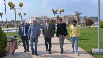 اللجنة المنظمة لأمم إفريقيا تشيد بملعب إيروسبورت (صور)