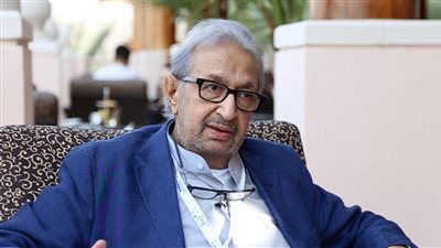 في عيد ميلاده.. بوسي شلبي للراحل نور الشريف: “لن ننساك” (صورة)