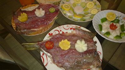 ضبط 126 طن أسماك مملحة غير صالحة للاستهلاك (صور)