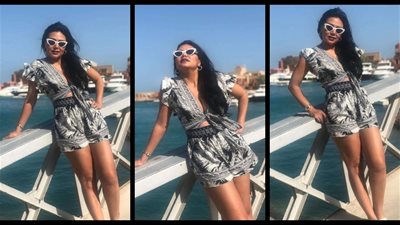 رانيا يوسف تُثير ضجة بين مُتابعيها على انستجرام بـ”البكيني البمبي والخلخال” (صور)