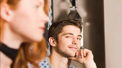 مفاجأة.. تحديثات “فيس بوك” تكشف لك هوية ومشاعر “الكراش” (فيديو)