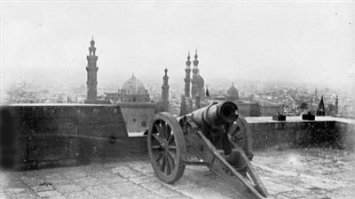 مدفع رمضان.. تعددت الروايات و