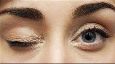 منها إدمان التدخين والكحوليات.. تعرف على أسباب ارتعاش الجفون وعلاجها