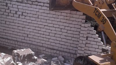 نائب محافظ المنيا لرؤساء القرى: إزالة التعديات معيار رئيسي في التقييم