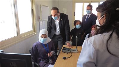 رئيس الرعاية الصحية: إلغاء التعاملات الورقية بالوحدات والمراكز الطبية